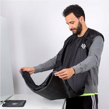 Load image into Gallery viewer, Snuggs beard cape Black