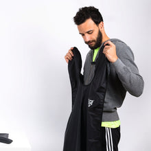 Load image into Gallery viewer, Snuggs beard cape Black