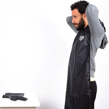 Load image into Gallery viewer, Snuggs beard cape Black