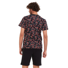 Load image into Gallery viewer, Men summer pajama set Cashmere leaves t-shirt +Black shorts
