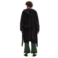 Load image into Gallery viewer, Snuggs Blanket Robe Black
