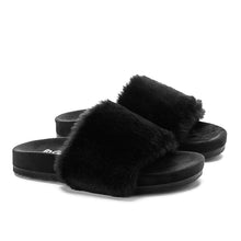Load image into Gallery viewer, Snuggs Fuzzy Slipper Black
