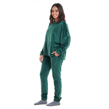 Load image into Gallery viewer, Women Winter Pajama Set Dark green Sweatshirt + Pants
