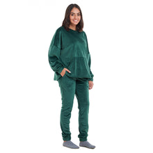 Load image into Gallery viewer, Women Winter Pajama Set Dark green Sweatshirt + Pants
